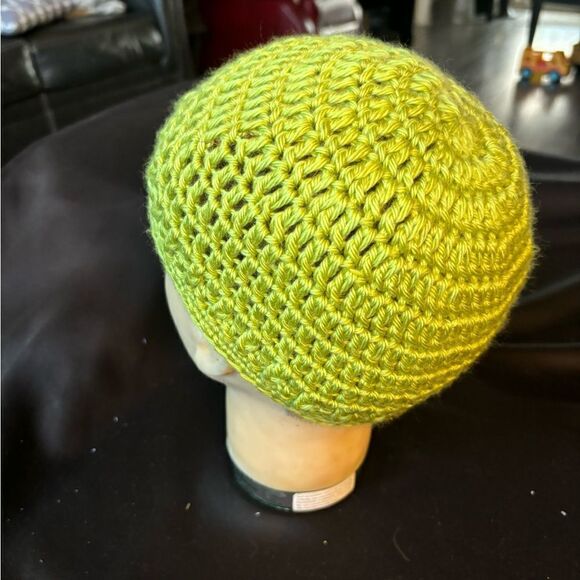 NEW Handmade Crocheted Adult Hat - Picture 6 of 8